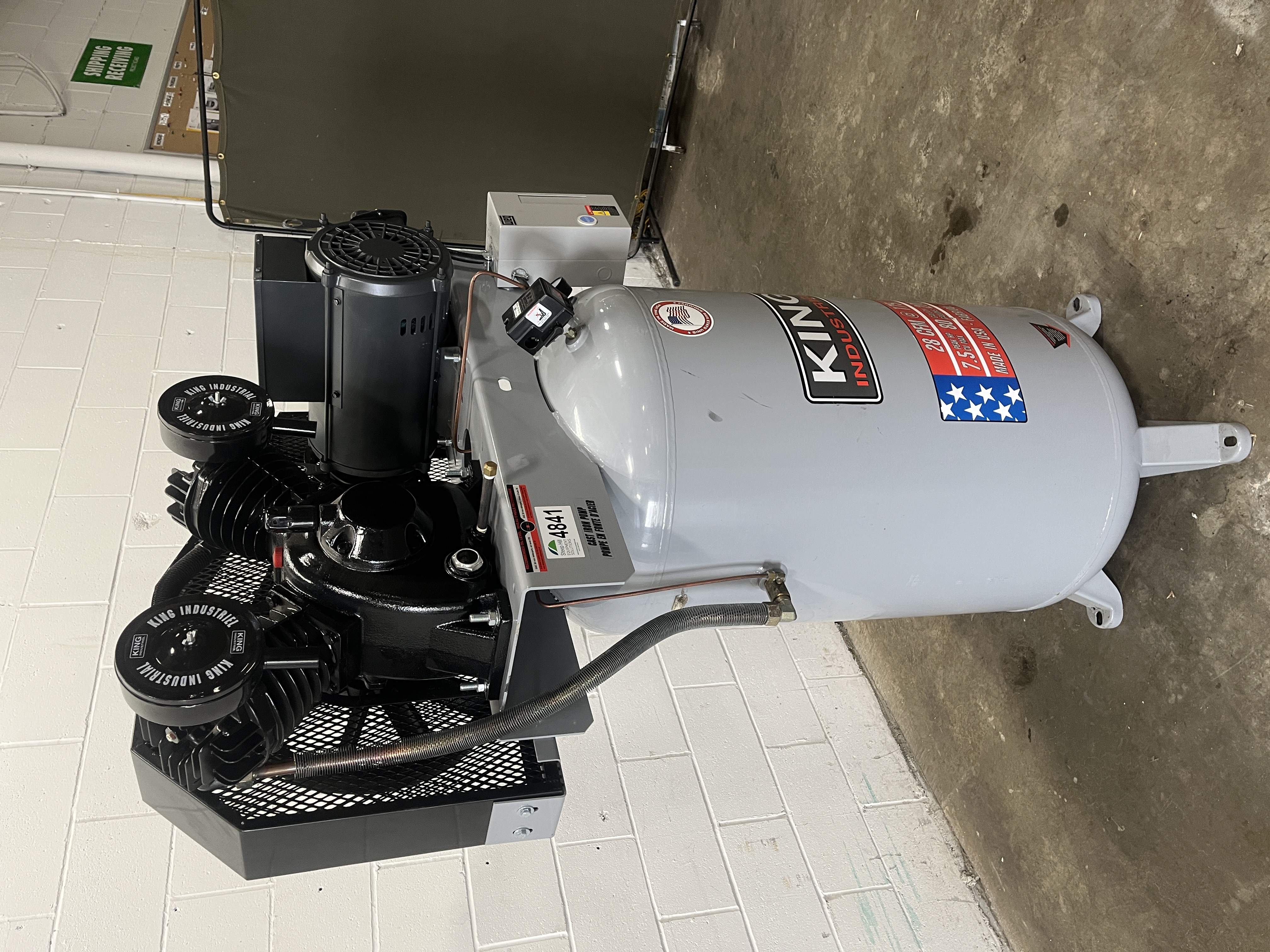 Used King 7.5hp Vertical Air Compressor