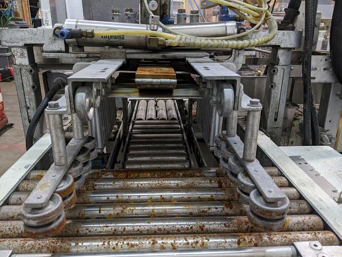 Used CrownForest BB-2HS Box Erector