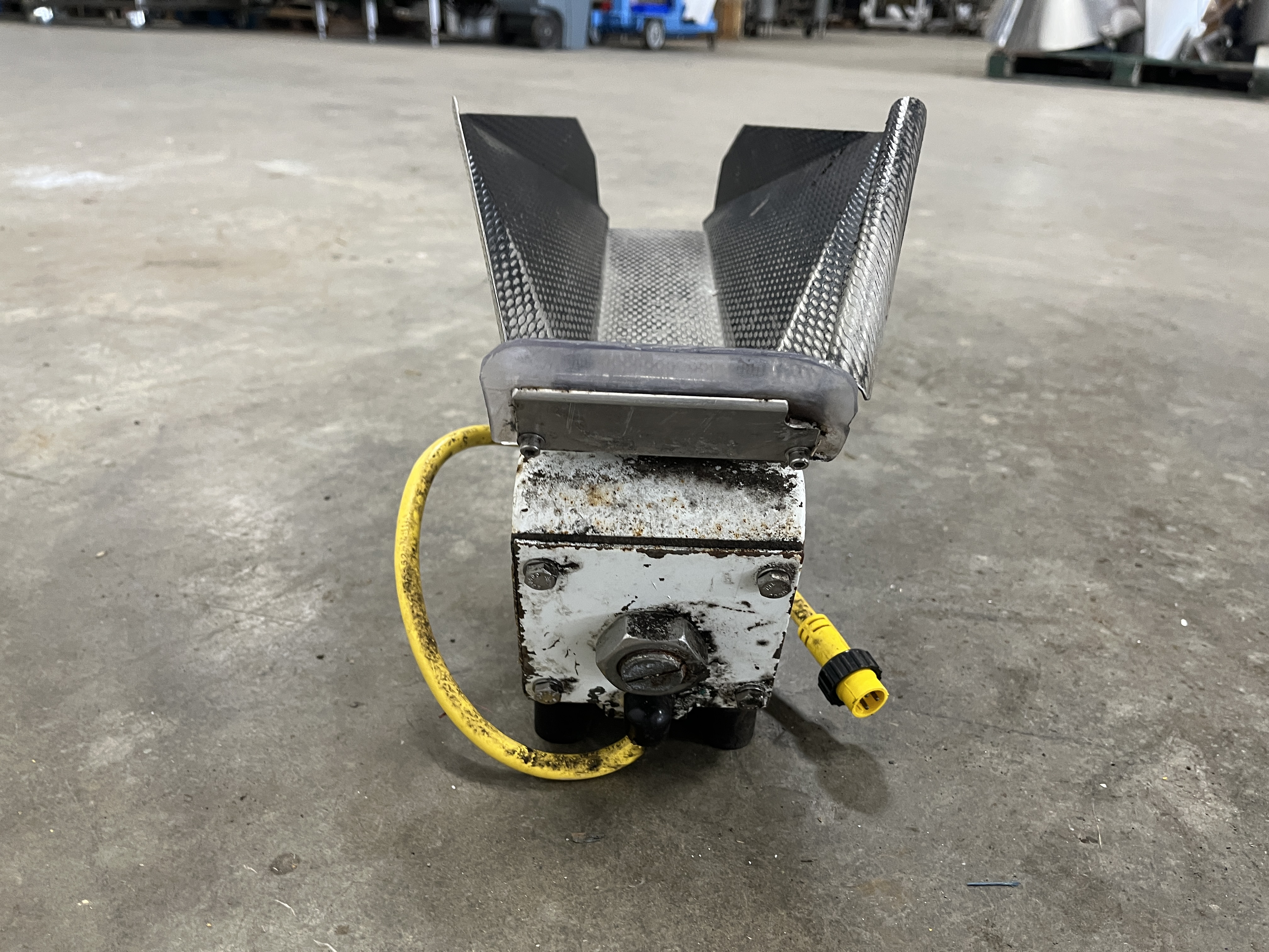 Used Eriez KHS-5 Electromagnetic Vibratory Feeder Drive