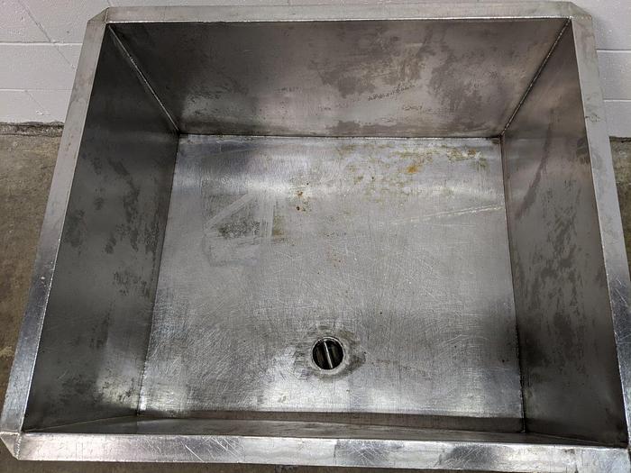 Used 80 Gallon Rolling Square Tank