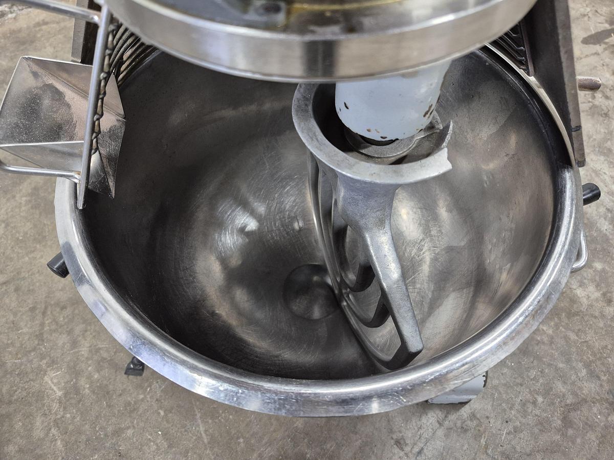 Used Spar SP-22HI 24 Quart Planetary Mixer