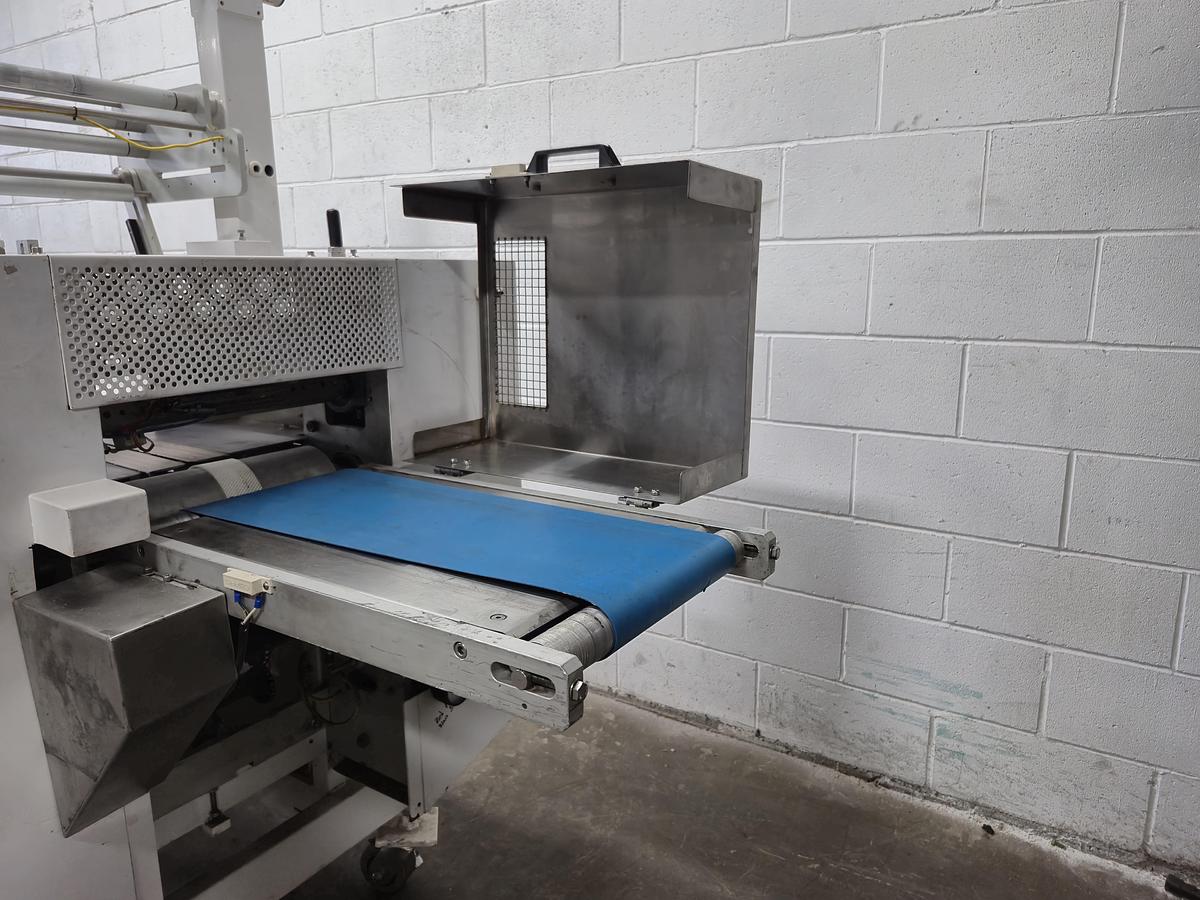 Used PFM Packaging Machinery Hurricane Horizontal Flow Packager