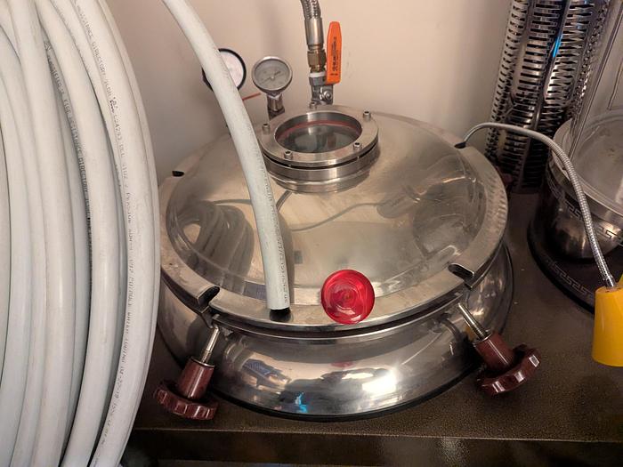 Used COSMOS-660 Low Temp. Vacuum Extractor