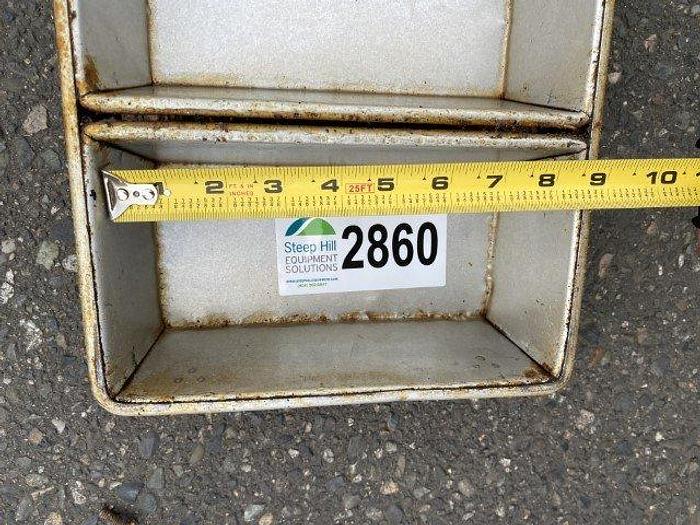 Used 5-Loaf Baking Pans