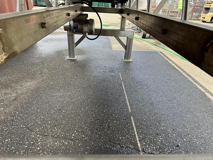 Used Stainless Steel Shaker Conveyor