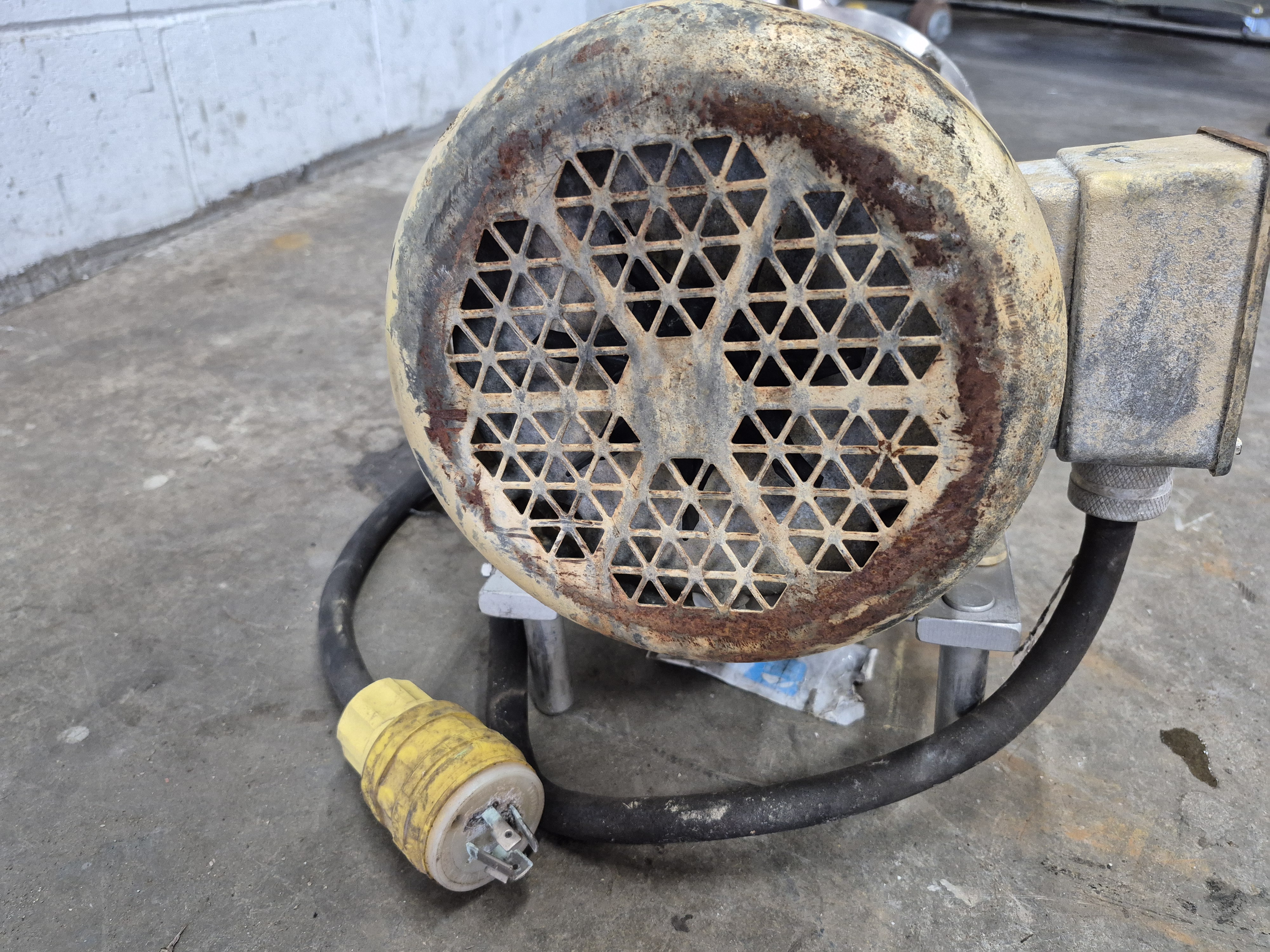 Used SS 5 HP Centrifugal Pump 