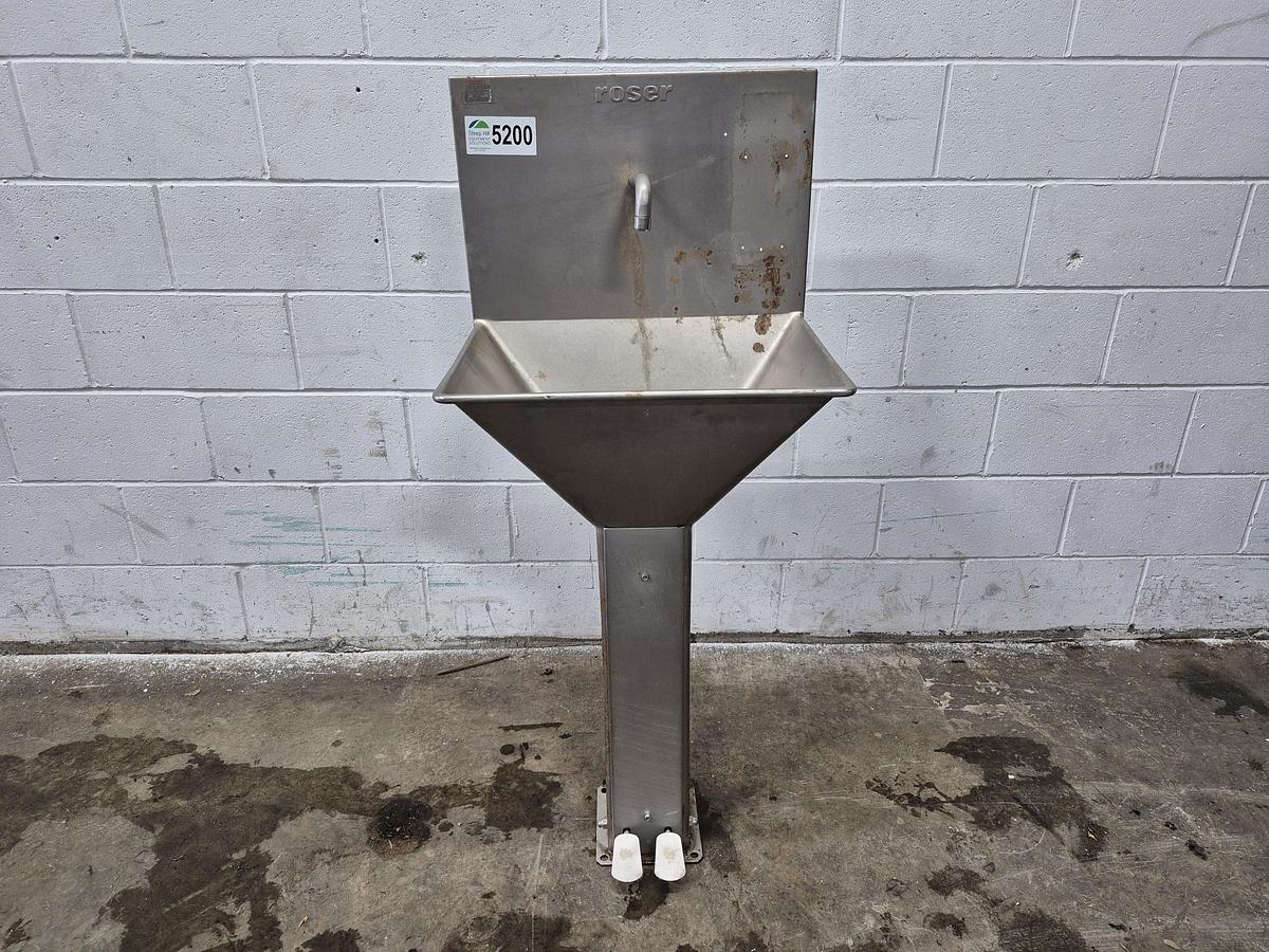 Used Roser SS Industrial Hand Wash Basin