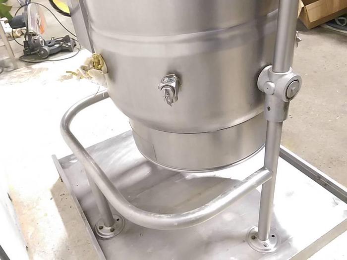 Used Escan 30 gallon Tilting Electric Steam Kettle for Sale at Steep Hill Equipment Solutions