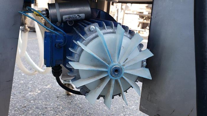 Used Mol d'Art Chocolate Melting Kettle