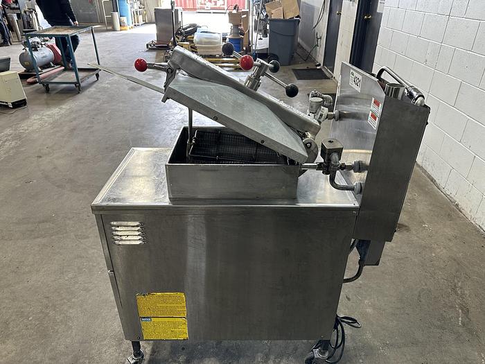 Used Henny Penny Pressure Fryer