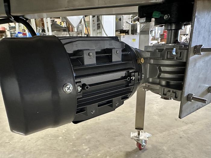 Used 50" Accumulation Table