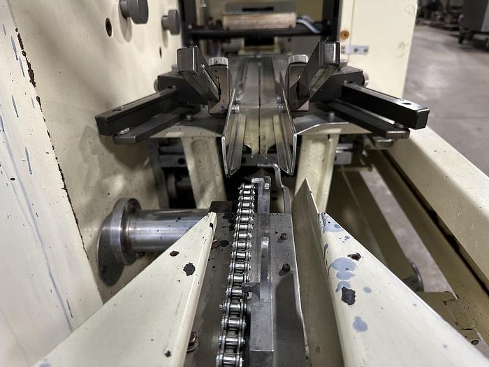 Used Shingda SD-920HE Horizontal Flow Wrapper