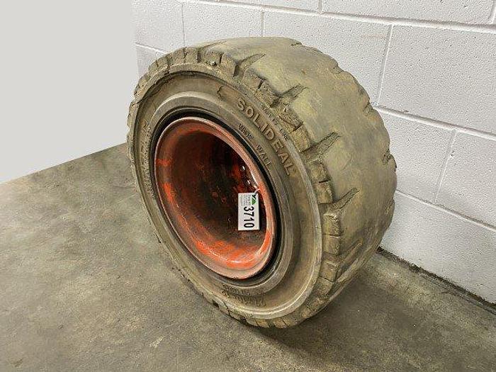 Used Solideal Magnum 27x10-12 Forklift Tire