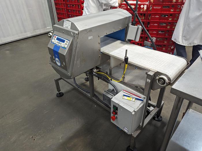 Used Loma iQ3 Metal Detector