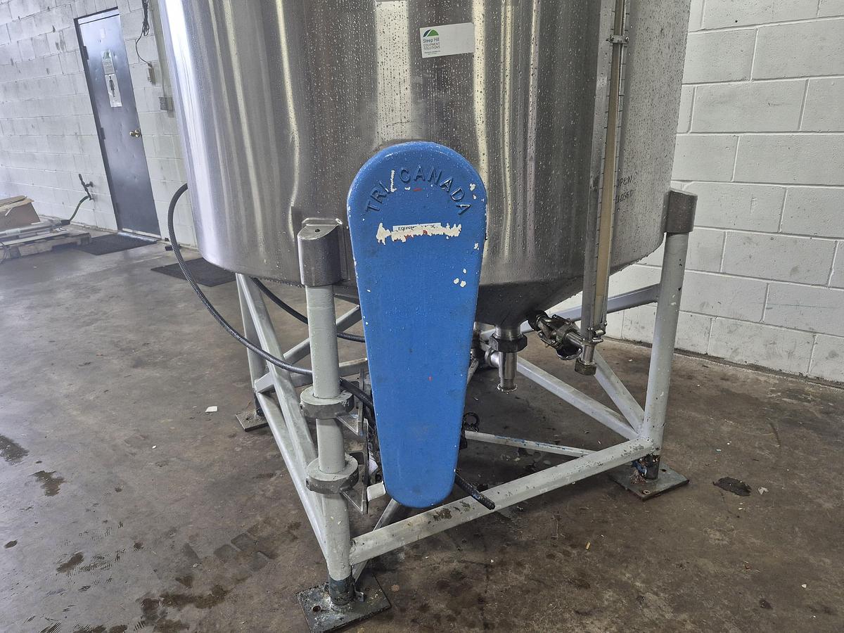 Used 3000L Mixing Tanks