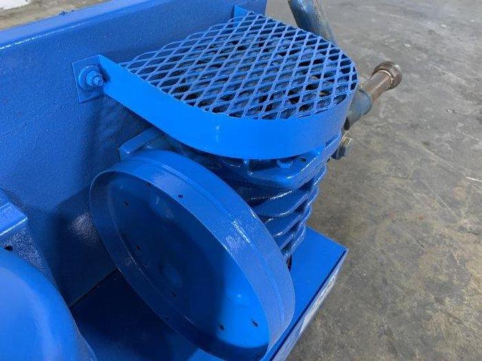 Used Condé Dry Air Vacuum Pump