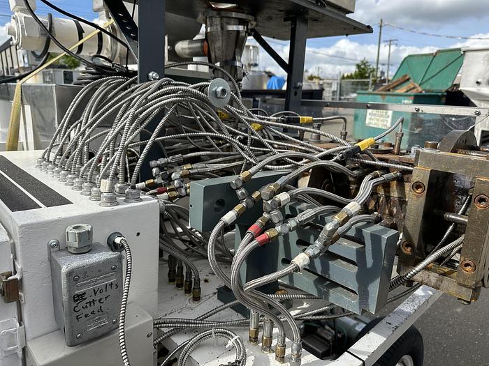 Used APV-Baker Perkins F23215 Twin Screw Extruder