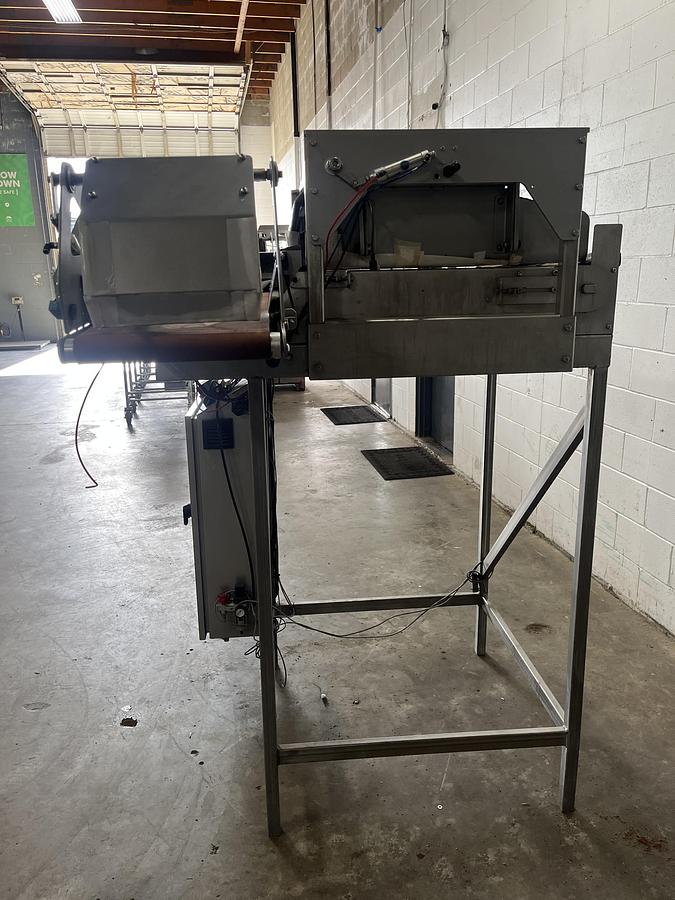 Used Hayley Manufacturing Diverting Conveyor System