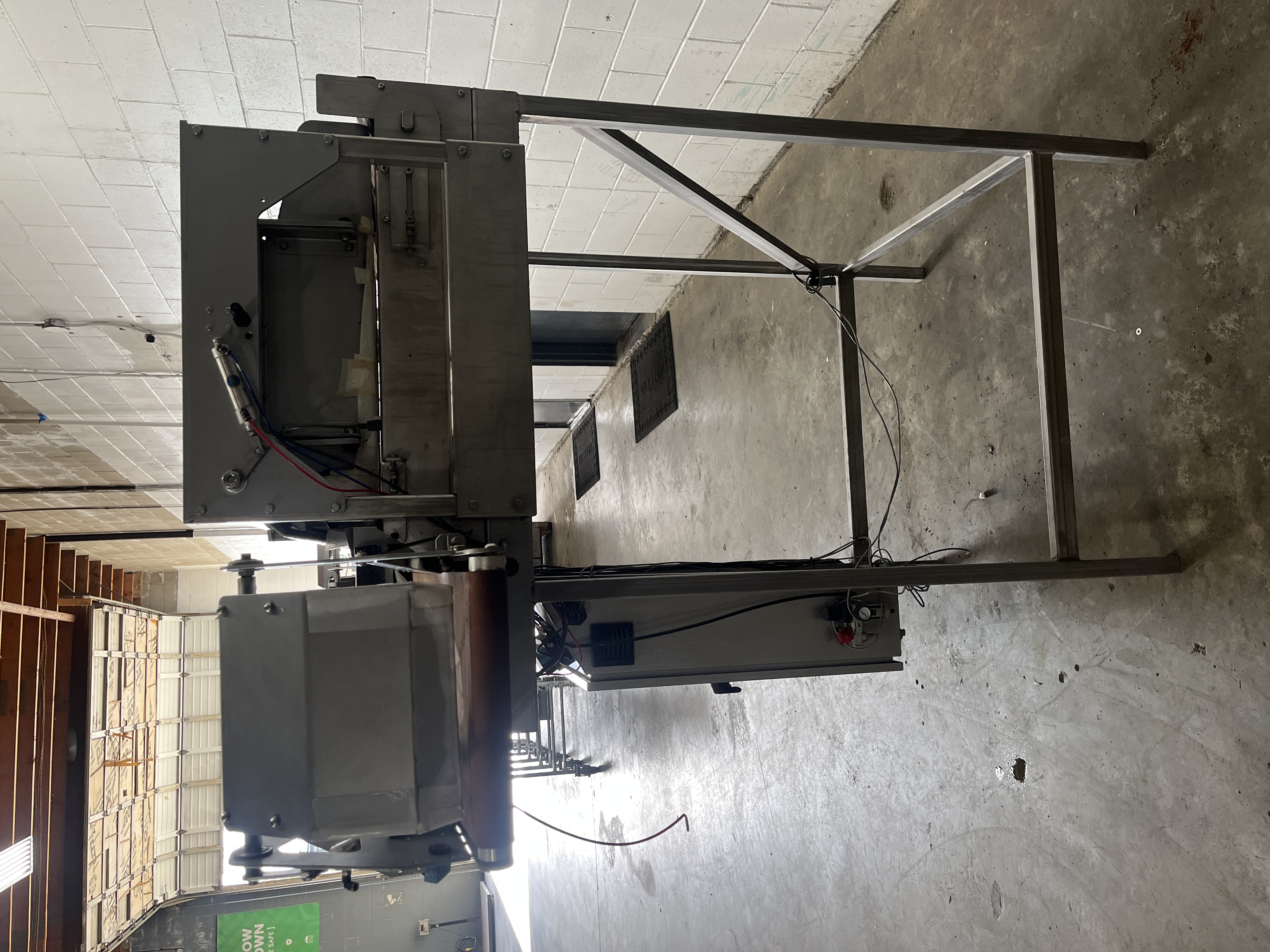 Used Hayley Manufacturing Diverting Conveyor System