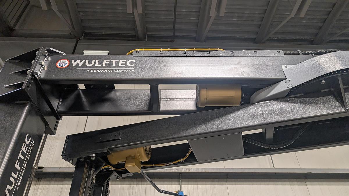 Used Wulftec WRT-150 Semi-Automatic Rotary Arm Stretch Wrapper