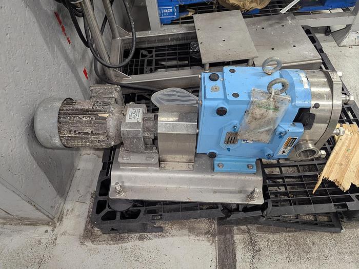 Used Waukesha 045 U2 PD Pump with Cart