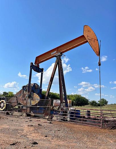 Used 640 Lufkin Pumping Unit w/ DP-60 Gas Engine