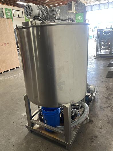 Used 1,000L Mixing Tank w/ Pumps