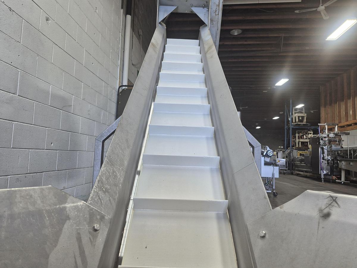 Used Incline Conveyor with Hopper