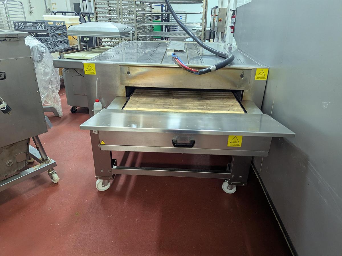 Used Italiana FoodTech Electric Stone Conveyor Pizza Oven
