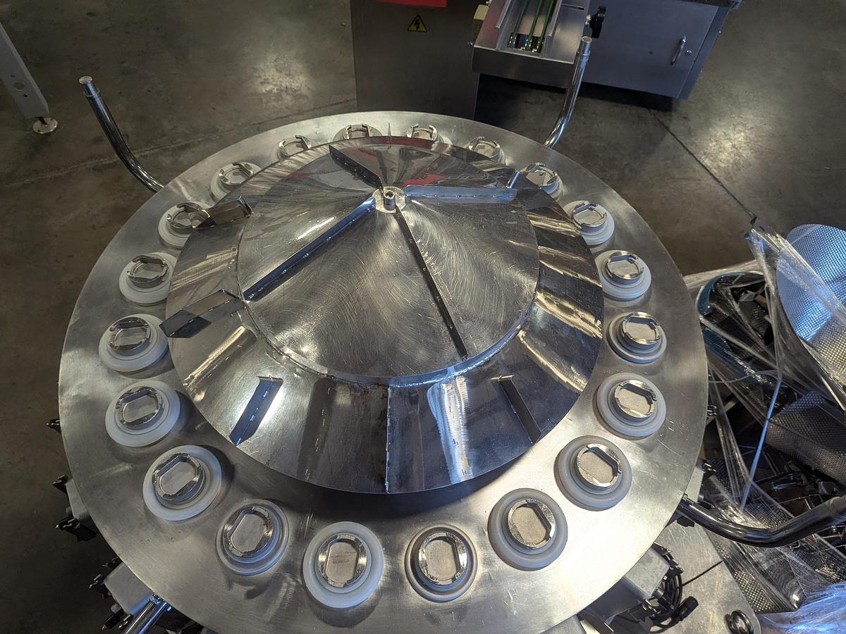 Used Pouch Filler With 20 Head Scales