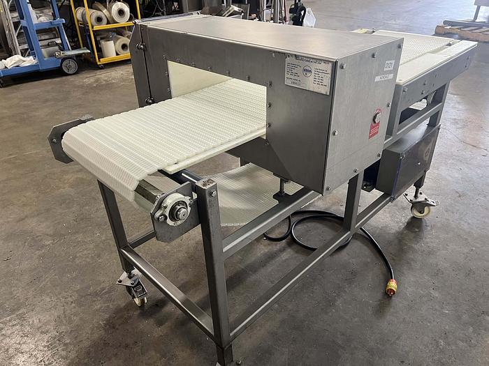 Used Loma IQ2 The MAX! Metal Detector