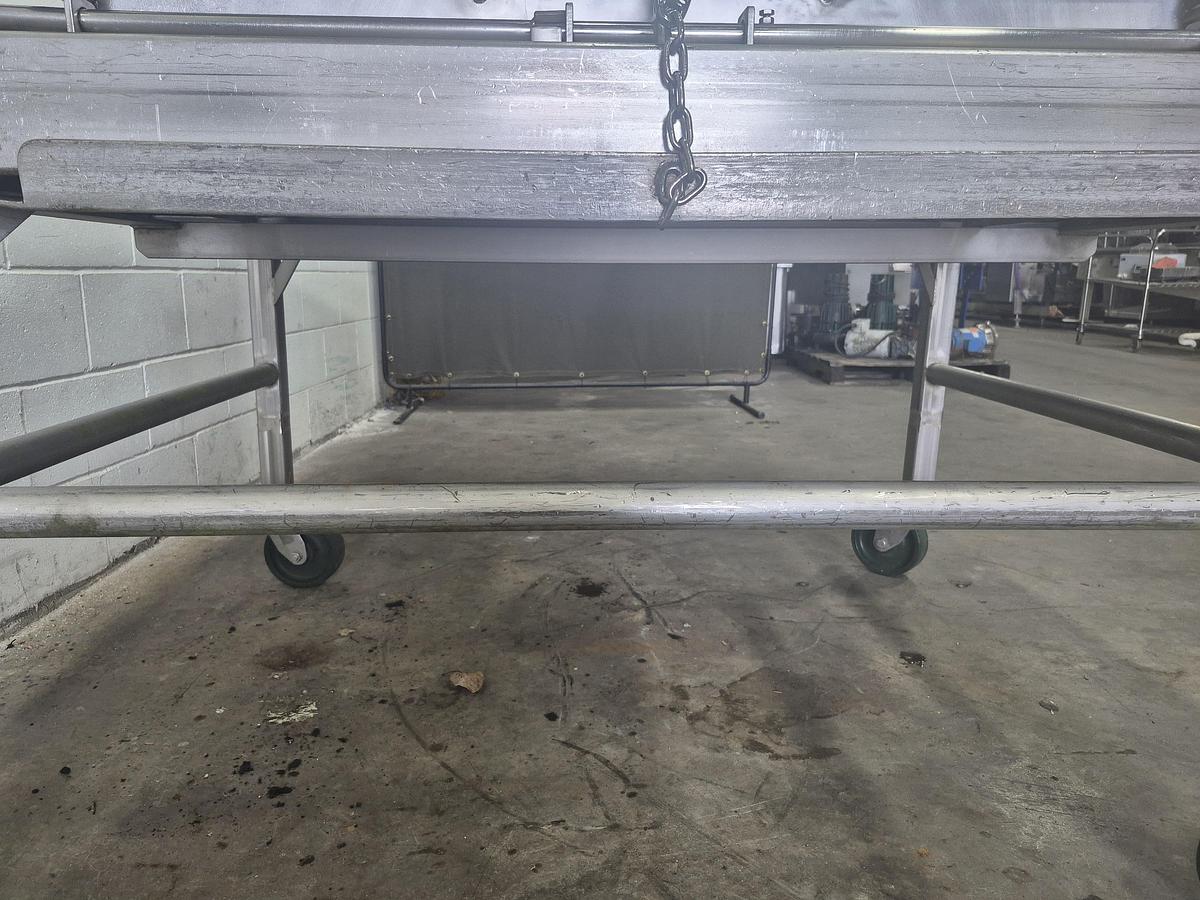Used Self-Dumping 200 Gallon Hopper