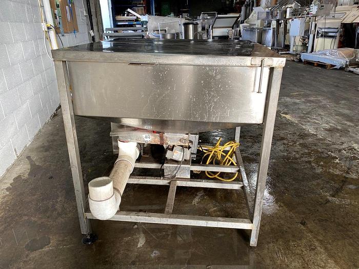 Used Vibratory Feed Hopper