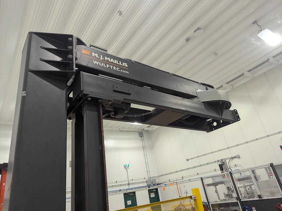 Used Wulftec Semi-Automatic Rotary Arm Stretch Wrapper