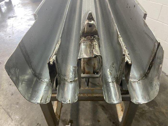 Used Commercial 4-Lane Shaker Conveyor