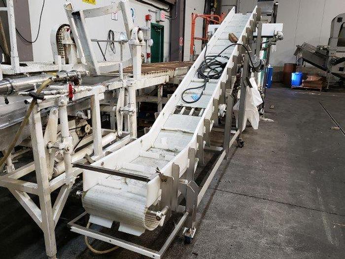 Used Cleated Incline Conveyor with Diverter Conveyor