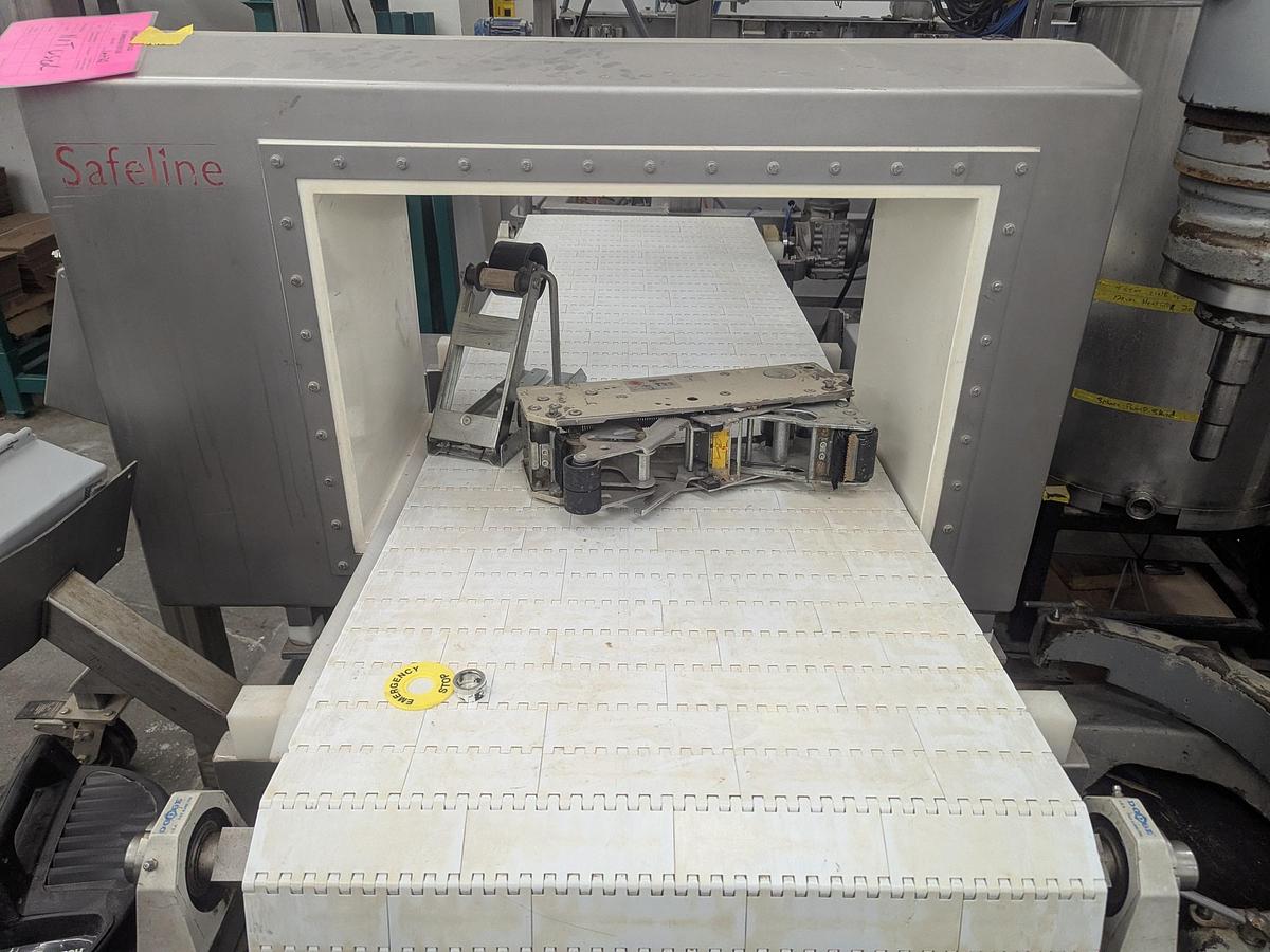 Used Mettler-Toledo Safeline Metal Detector