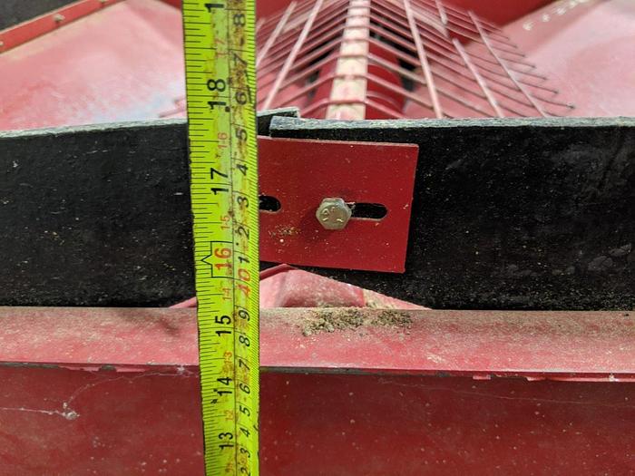 Used Farm King Y810E Unloading Auger