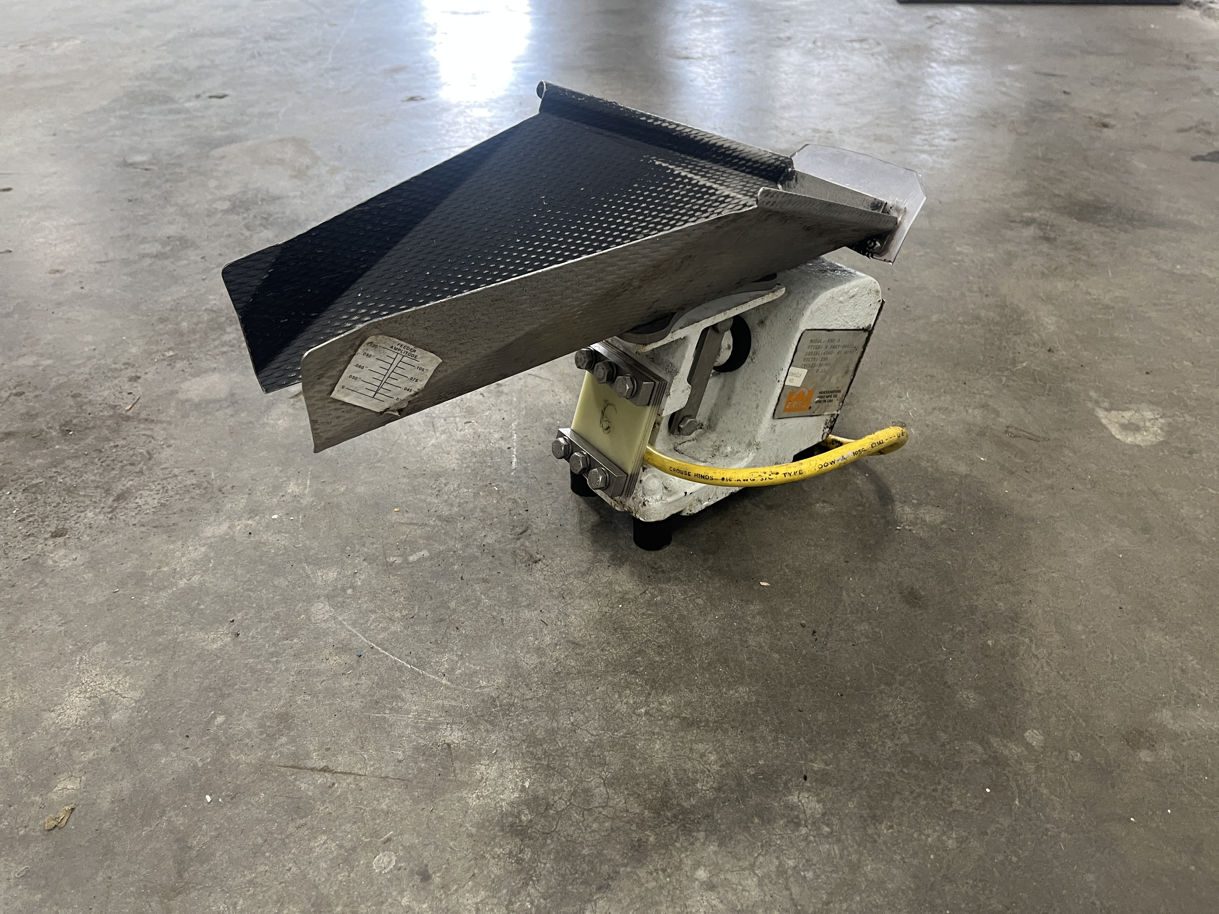 Used Eriez KHS-5 Electromagnetic Vibratory Feeder Drive