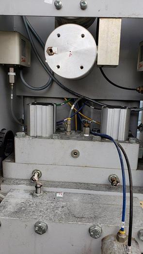 Used Domnick Hunter MaxiGas108 Nitrogen Generator