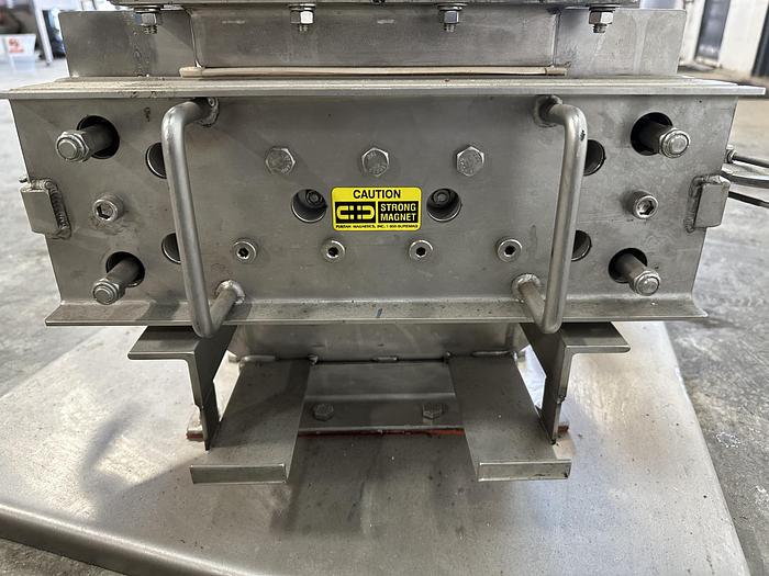 Used EZ Clean Magnet Trap