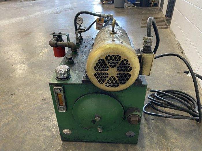 Used Eaton PVQ13 Hydraulic Pump