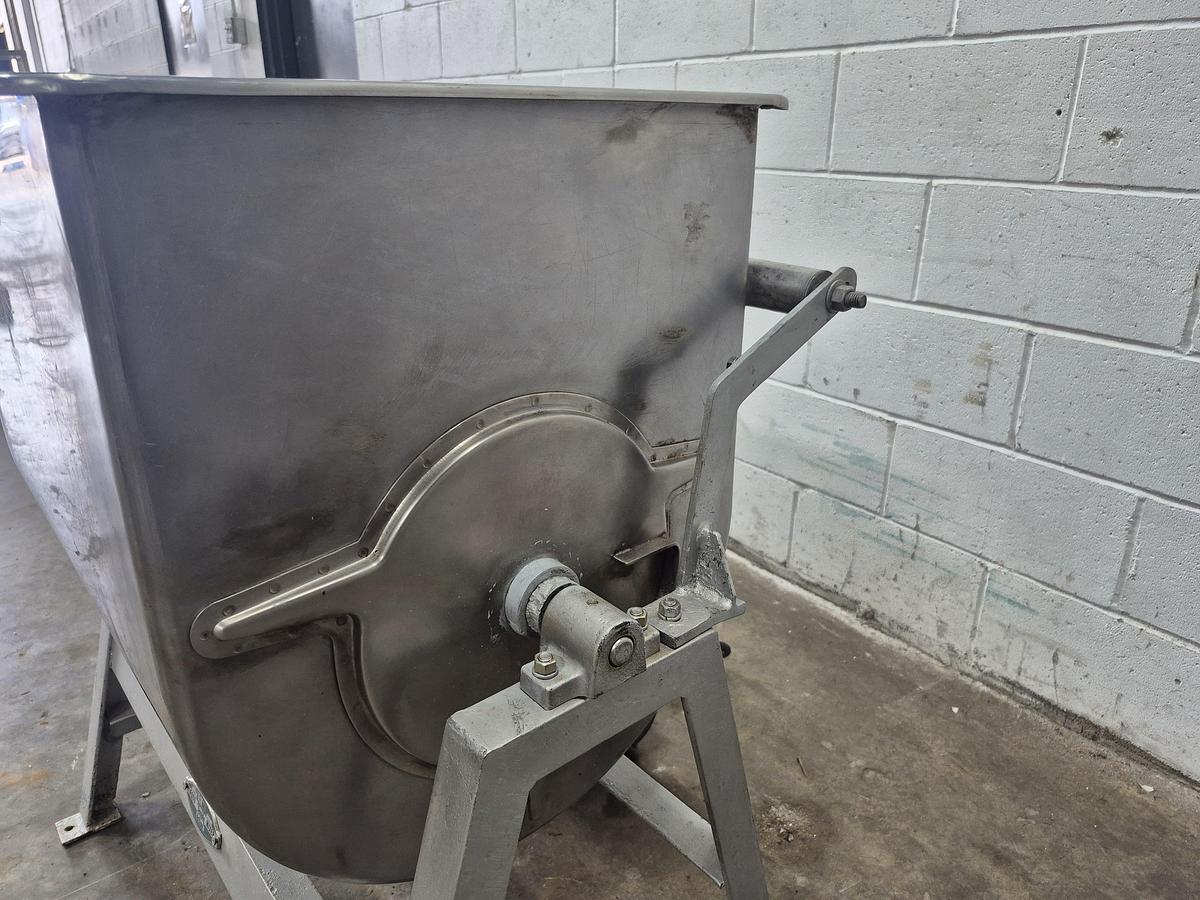 Used Leland 200DA Commercial 200lb Double-Action Food Mixer