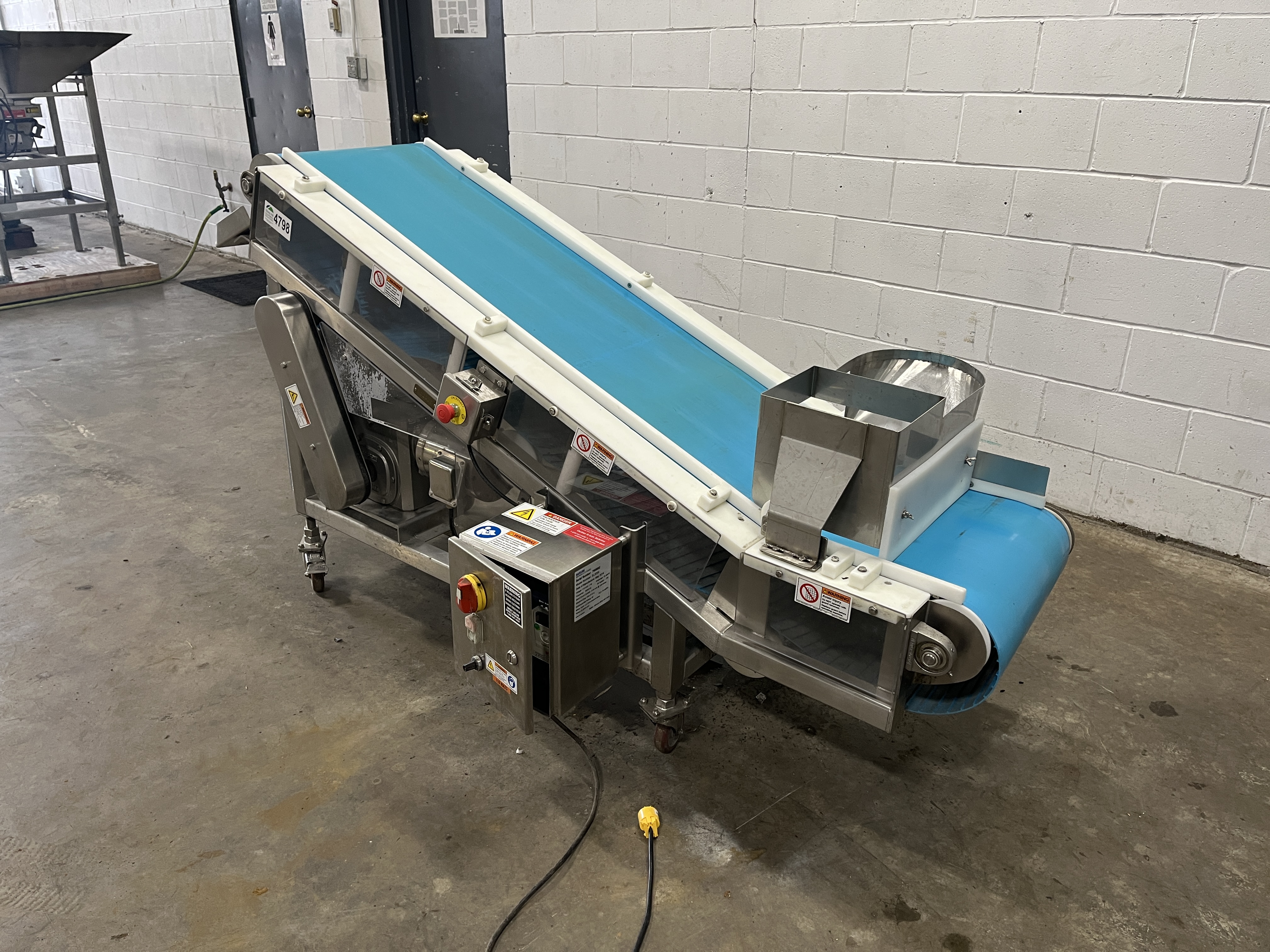 Used SafeLine Incline Conveyor Metal Detector
