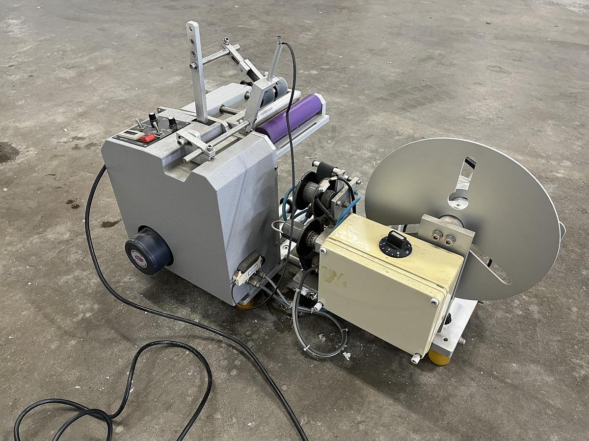 Used Tabletop Bottle Labeller