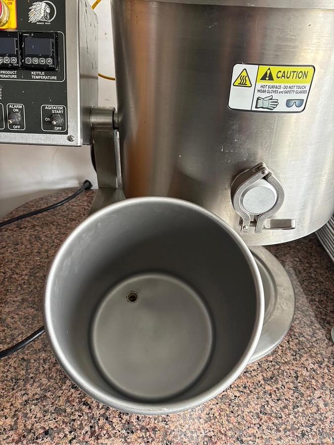 Used Savage Bros 2411 Electric Tabletop Cooker-Mixer