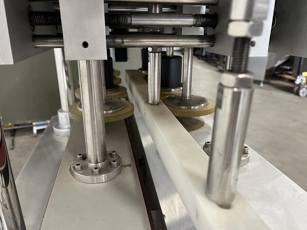 Used Pharmasystec Bottle Capper