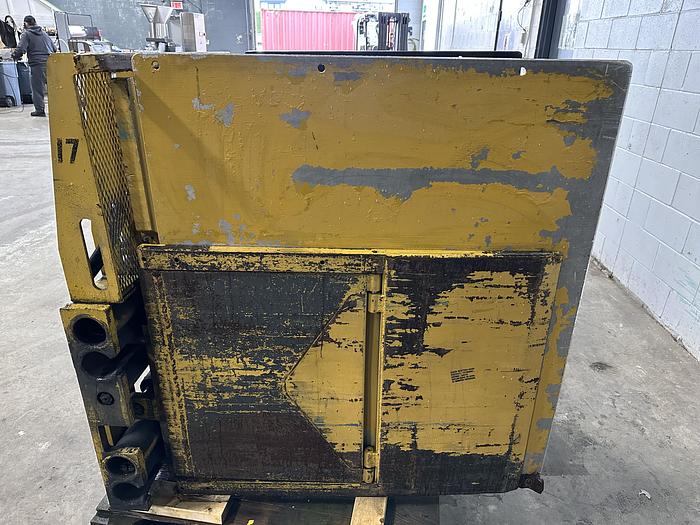 Used Cascade 55C-CC-2A Carton Clamp
