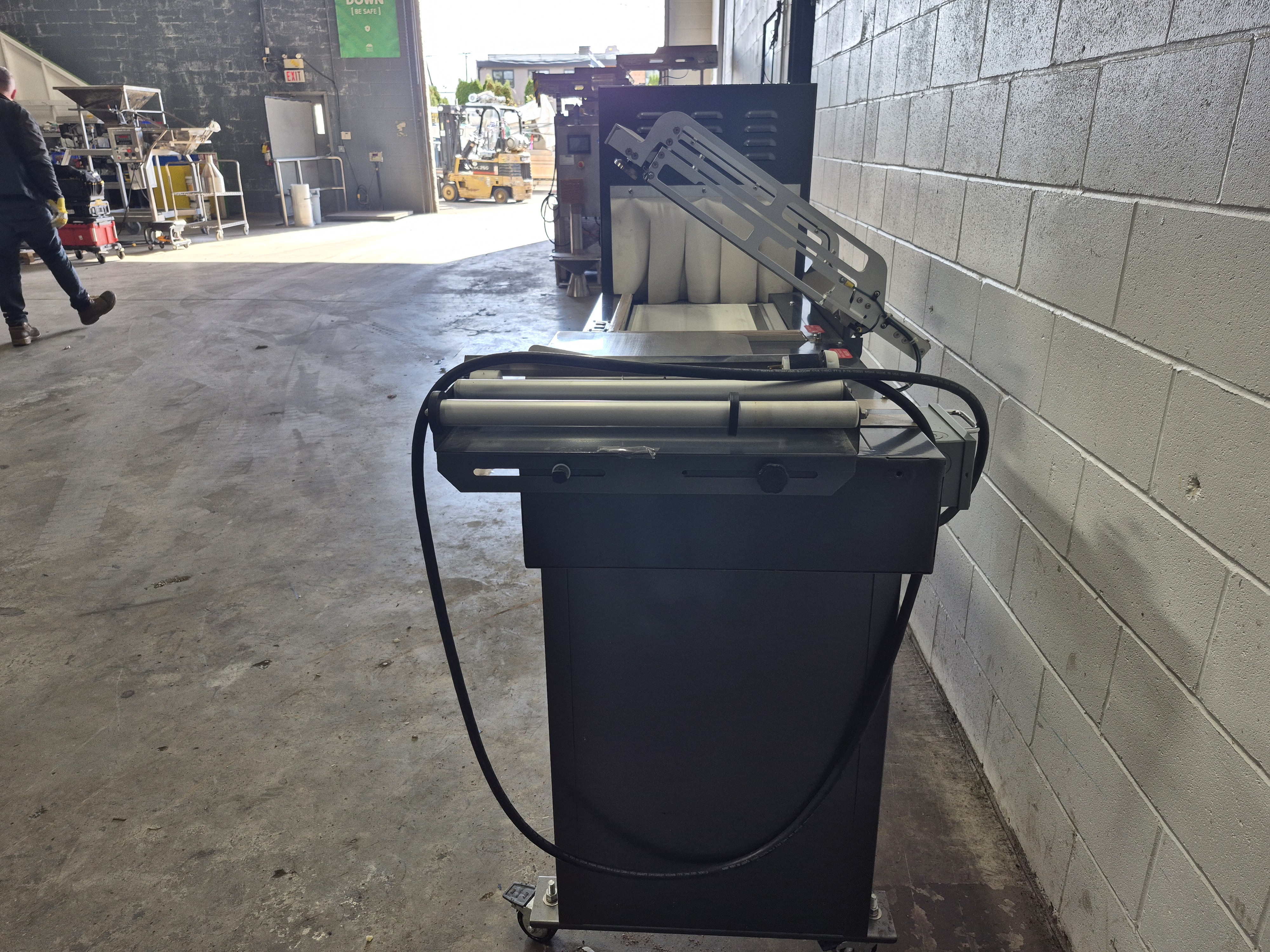 Used Damark MP3 L-Bar Sealer & Heat Tunnel