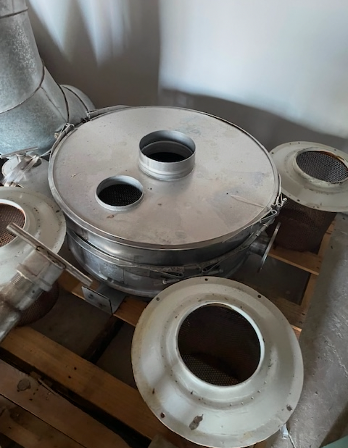 Used Sweco Sifter with Magnet Traps & Metal Detection